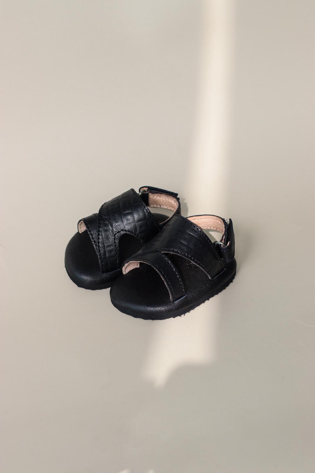 WhatsApp Image 2026-02-18 at 8.14.02 PM (1) A-Masarra Sandal (4) Black - الصورة 1